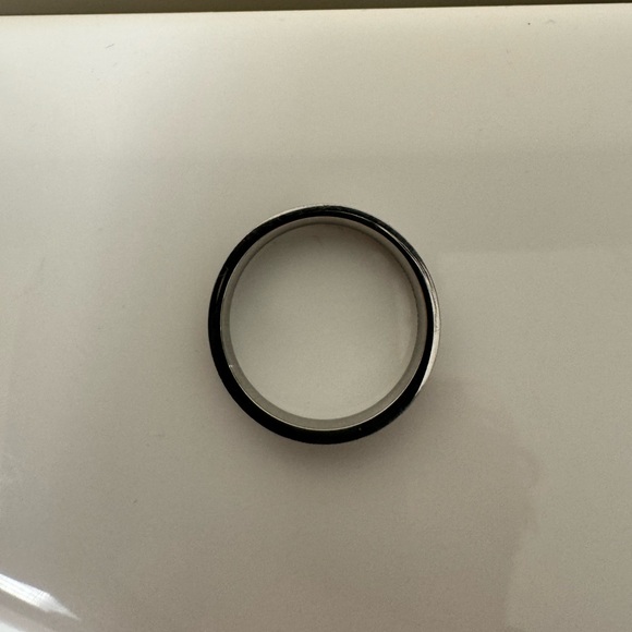 Floral Ring Size 9 - Picture 3 of 5